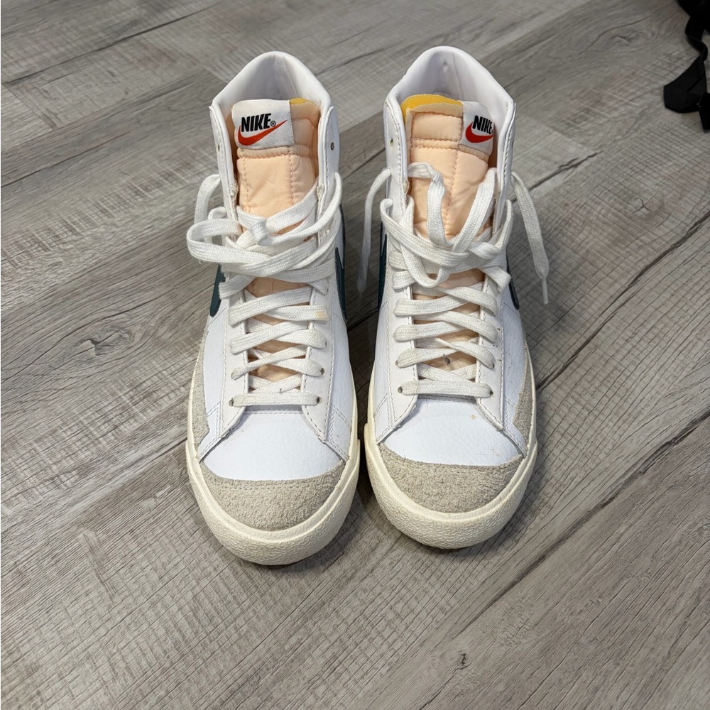 Nike men’s White and Cream High-Top Sneakers